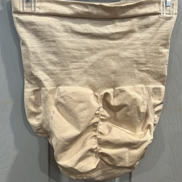 Maidenform Control It! Shapewear - Picture 6 of 6